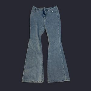 Classic Women's Flared Jeans - Blue